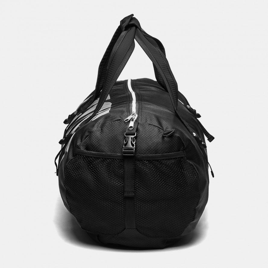 Leone AC 904 Duffel Bag, versatile gym bag, lightweight, practical, 30L capacity. Black Side View