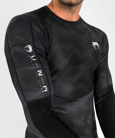Venum Electron 3.0 Rashguard Long Sleeve BoxFit Tech Trendy Shirt. Front View