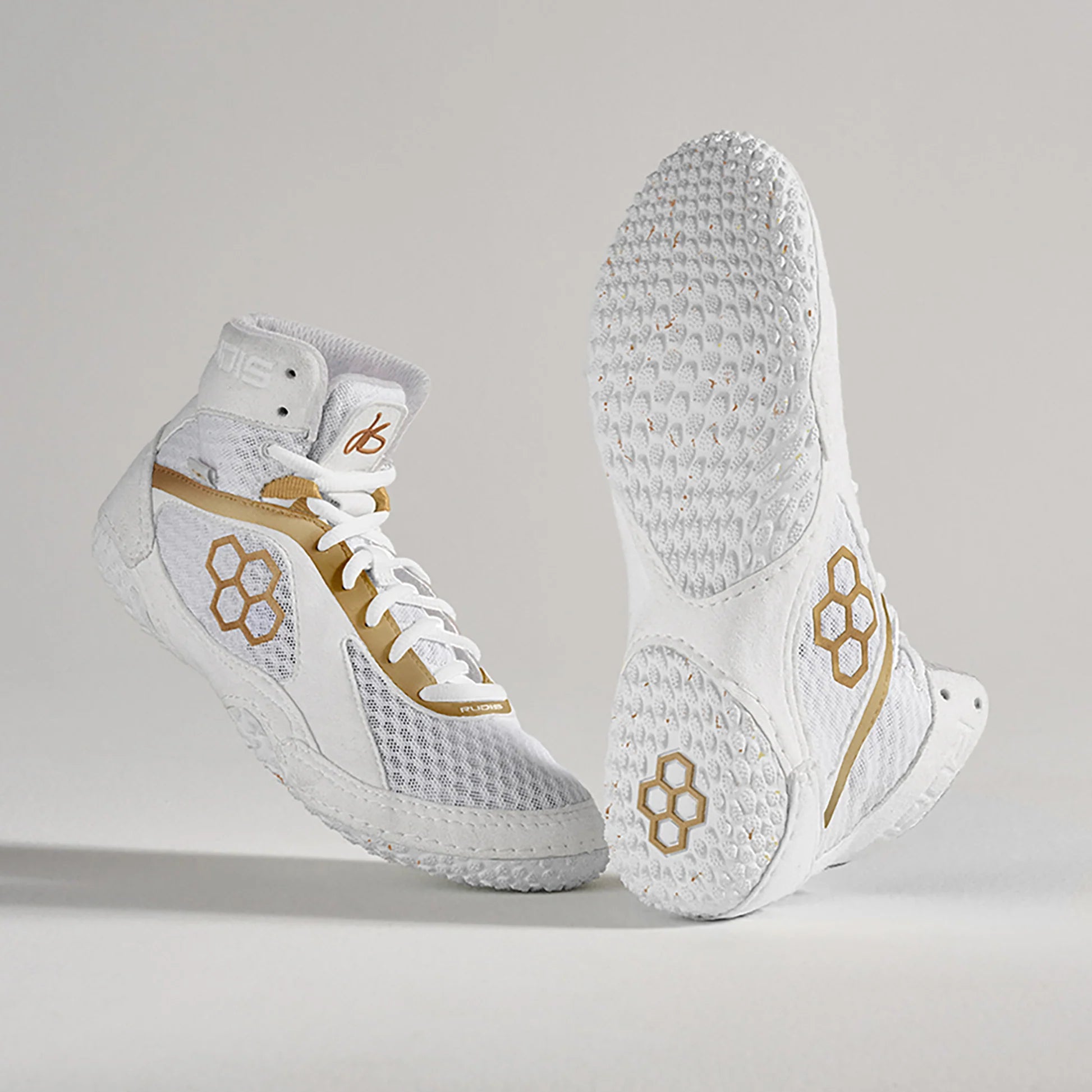 Rudis JB Alpha 2.0 White/Gold – Earl's Fight Shop Inc. Rudis JB Alpha 2.0 White/Gold – Earl's Fight Shop Inc.